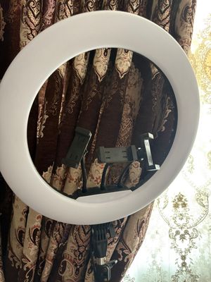 Shtativ + lampa + pult. Srochna sotiladi
