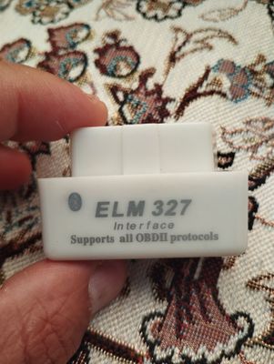 ELM327 блуз орқали автомобилни сканер қилиш ускунаси