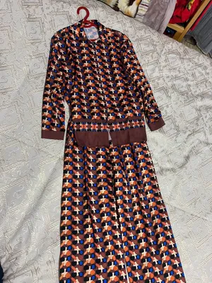 Продам одежду б/у