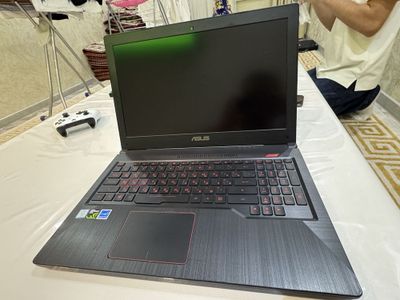 мощный игровой ноутбук Asus
