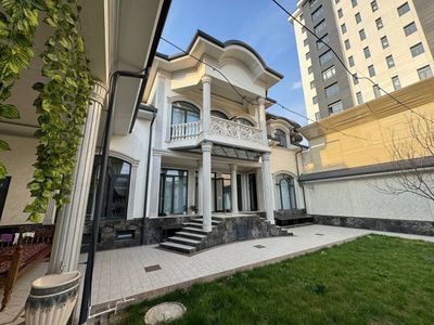 Uchaska arendaga beriladi 6 xona