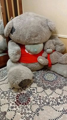 Eng katta yumshoq teddy ayig'i