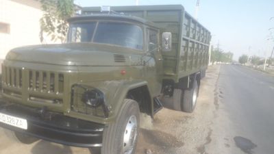 Zil 131 sotiladi