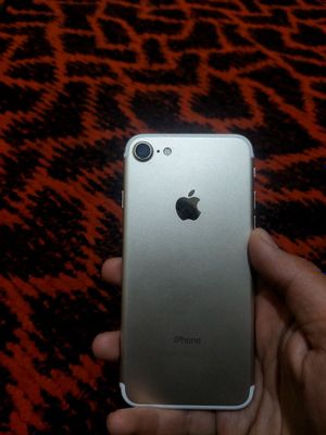 Iphone 7 narxi 900.000