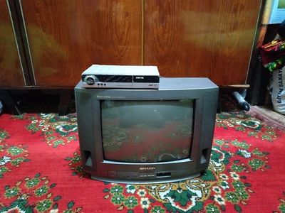 Televizor tuneri bilan birga sotiladi