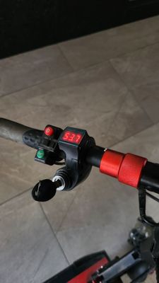 Elektro samokat skillmaks