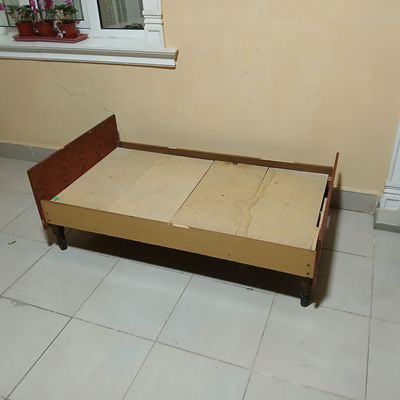 Детский кровать .