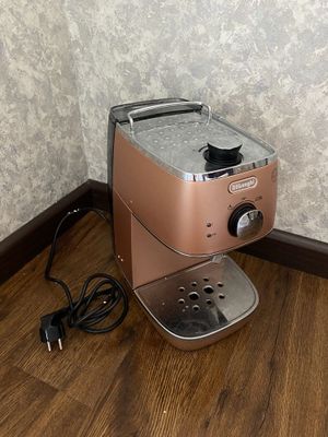 Кофеварка DeLonghi ECI341.CP DISTINTA