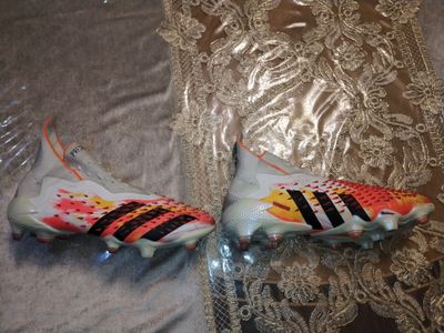Adidas predator