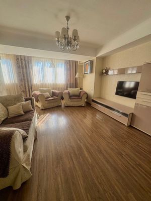 квартира в аренду Ц2. 4/13/18.130м²