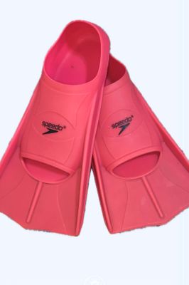 Speedo S-size suzgich sotiladi 35-36 razmer(22sm)