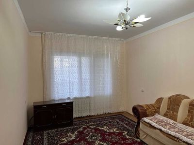 Сдаётся 3-комнатная квартира в центре Кибрая