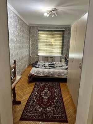 Беруний метро бекати ёнида арендага квартира бор