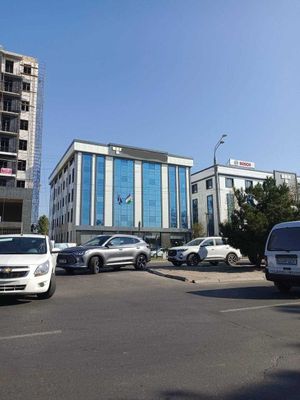 Продается Нежилой помещения Ор-тр- Машина базар 3000м2