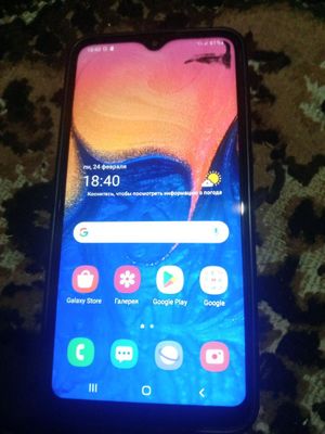 Arzon Samsung A10 telefon sotiladi