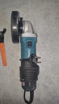 Продам ушм makita 9565cvr