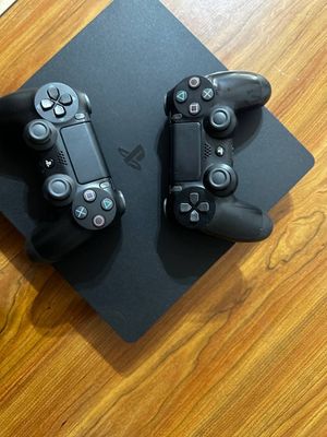 Ps4 slim sotiladi | Продаётся Ps4 slim