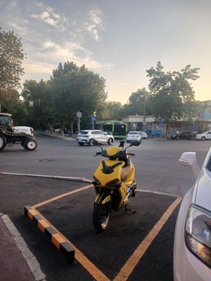 Скутер Italia R3