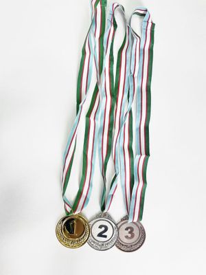 Medallar chiroyli taqdirlash uchun Optom va Dona