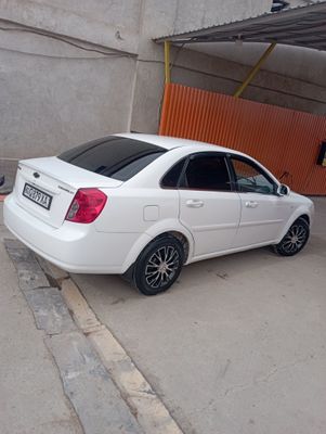 Ласетти 1.9 срочно