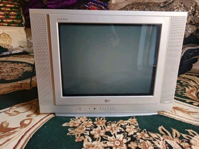 LG televizor 21FX4RG