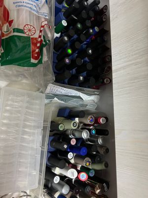 Продаётся всё для маникюра и наращивания