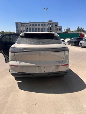 Byd Seal lion 06