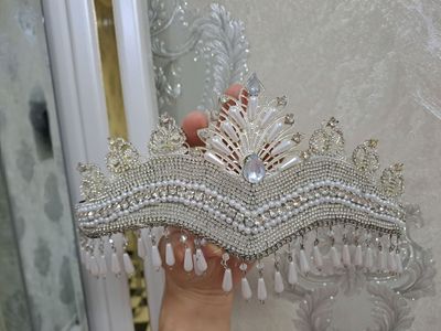 Qosh,diadema