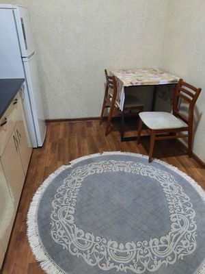 Здаецая 1 комнатная квартира массив куйлюк 3