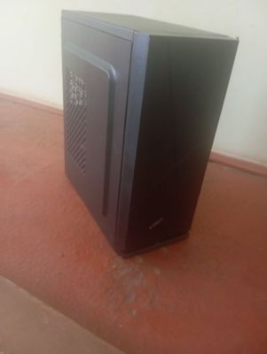 komputer satiladi igraboy zor Taza