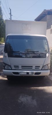 __ ISUZU NQR