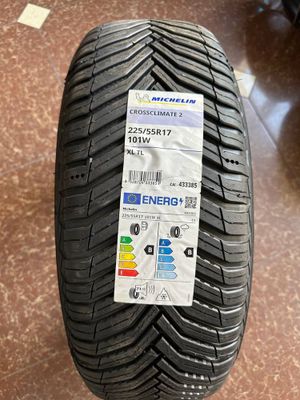 Michelin CrossClimate 2 225/55R17