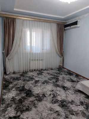 Урганч шахар марказида Вокзал ёнида квартира ижарага бераман