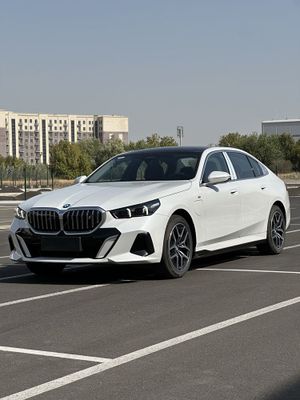 BMW i5 eDrive 35L 2025год