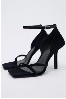 Новые босоножки Zara