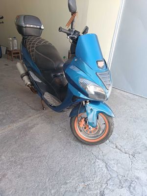 Продам скутер JS Moto .150кубов.