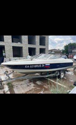 Катер Bayliner с мотором Yamaha 115