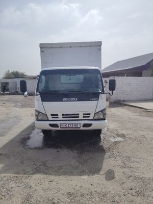 Isuzi sotiladi 5t