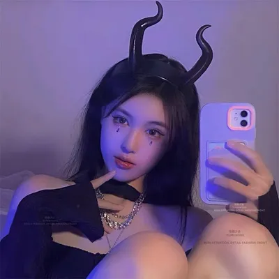 Ободок с черными рогами Halloween