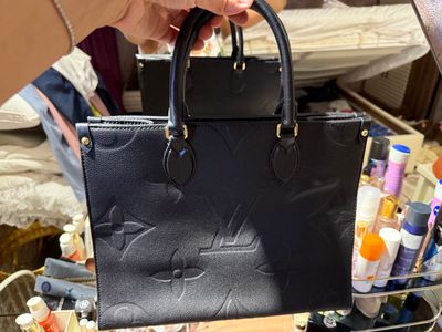 Женские новые брендовые неношеные красивые сумки