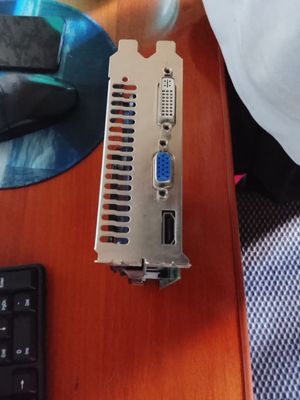 Gt 220 (512mb), ggdr3. HDMI, VGA, DVI