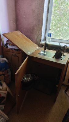 Швейная машина советская ножная