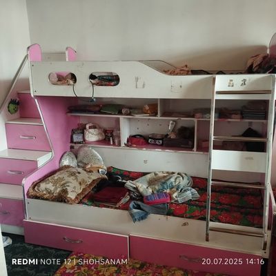 2 etajli detskiy yotoq sotiladi