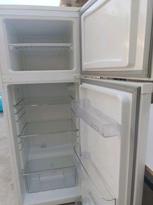 Продается холодильник Artel в идеальном состоянии.