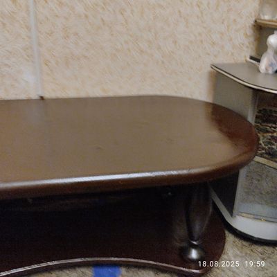Журнальный столик