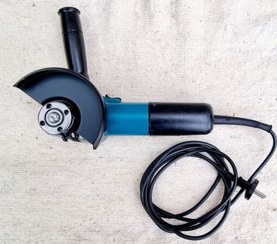 Майда болгарка Makita 9555 HN Ruminya диск 125