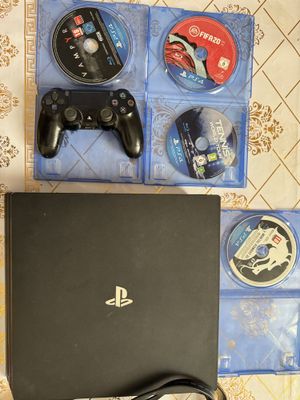 Ps4 pro oyini bilan
