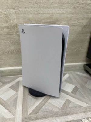 PlayStation 5 825 гб с геймпадом