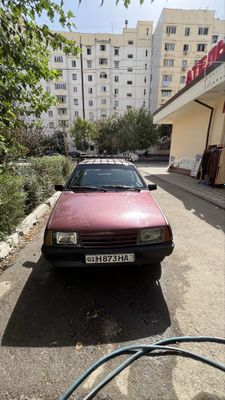 лада 2109 , состояние среднее, год выпуска 1996-й, объем двигателя 1.5