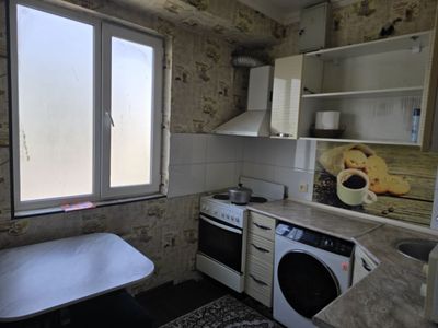 Yakasaroy shtarasteveli kochasi 2 xonali kvartira ijaraga